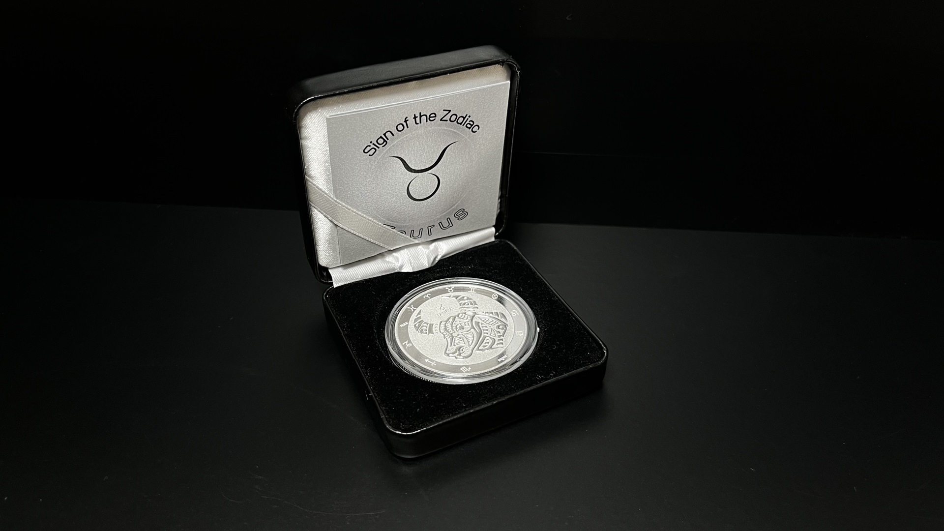 Stříbrná mince 1 oz Taurus Zodiac Limitovaná edice